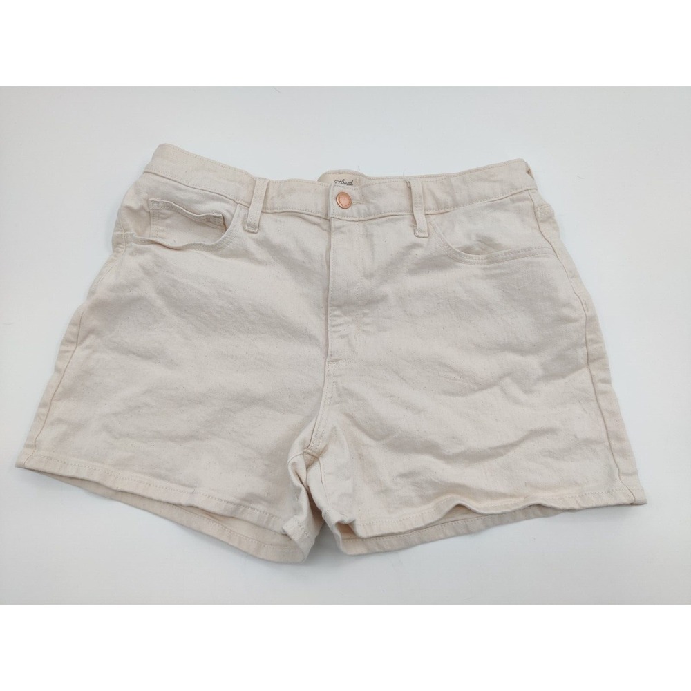 Universal Thread Women Cream‎ High Rise Midi Shorts Size 14/32